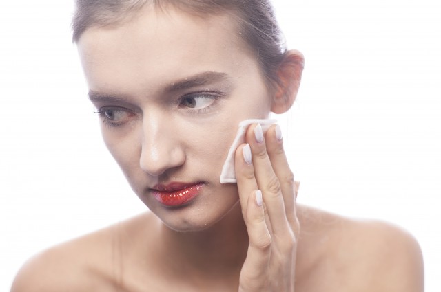 cc霜之前要用隔离吗，，怎样用才正确