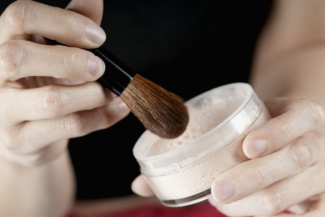 散粉在哪个步骤用，散粉颜色如何选择