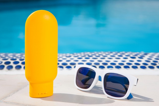 过期防晒的用处，防晒霜过期还能用吗