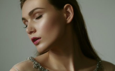 刮眉毛大忌，，，切勿让这几种眉形影响运势