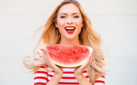 怎么瘦脸部，教你6个简单有效的瘦脸方法