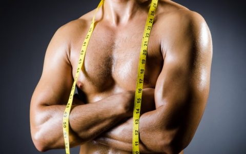 在家5个动作练肱二头肌，想不到效果这么好