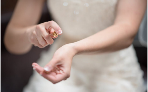 小伙面试因“气味不投”被拒，miradry助你解决腋臭困扰