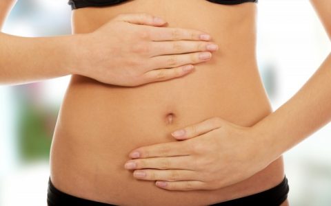 把生姜切碎放在肚脐上去湿气吗，，，4大功效不容小觑