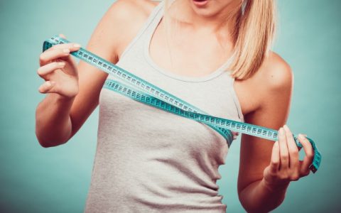 女孩怎样让胸发育快，四种护理技巧帮你塑造好身材