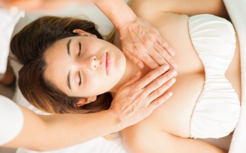 有什么办法可以缩胸，三大绝密快速告诉你