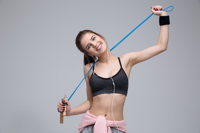 手臂粗怎么瘦，女生瘦手臂有效方法