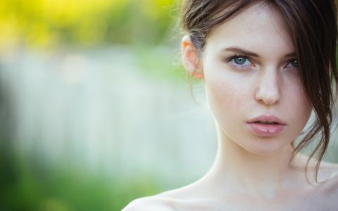 圆脸瘦脸方法，三个简单有效的方法瘦脸