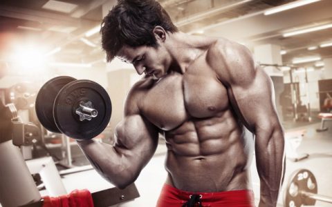 偏瘦的人怎么练肌肉，四招健身技巧帮你练出强健身躯