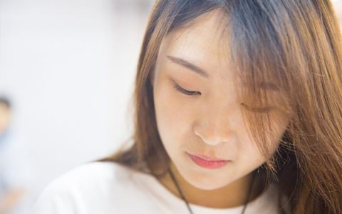 如何养成干净脸 给皮肤进行保护和清洁