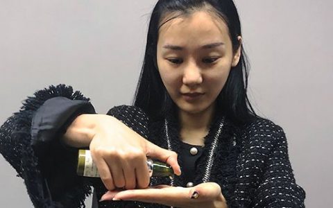 涂防晒还用涂隔离吗