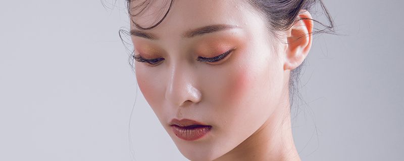 不同年龄段的女生该如何护肤 针对不同阶段的皮肤问题进行管理