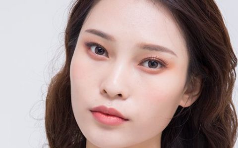 唇纹太多太深怎么办