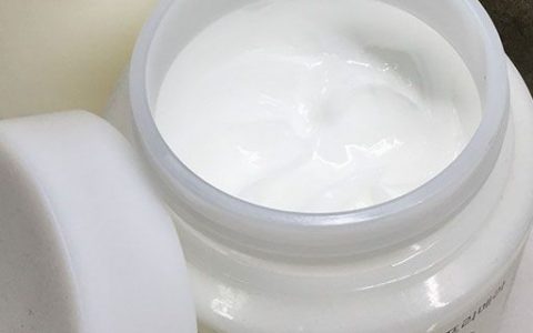 半亩花田角质慕斯怎么使用 怎么护肤