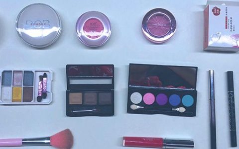 眉粉自然还是眉笔自然