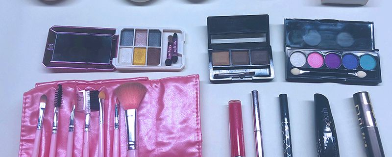 眉粉自然还是眉笔自然