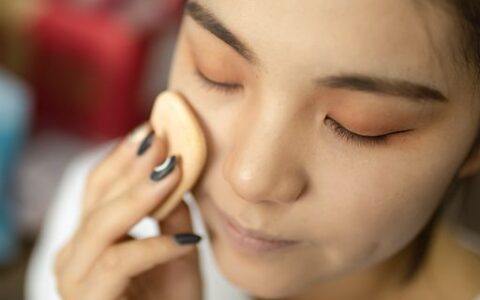 双眼皮怎么画出来