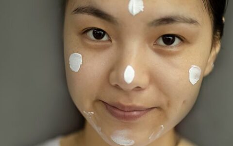 隔离霜一般是怎么使用的 选对适合的颜色很重要