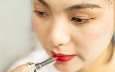 甜美妆容画法 增添个人甜美气质