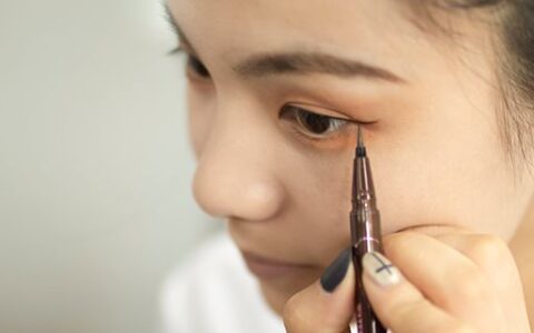 肿眼泡怎么缓解眼妆问题 使眼睛看上去更神