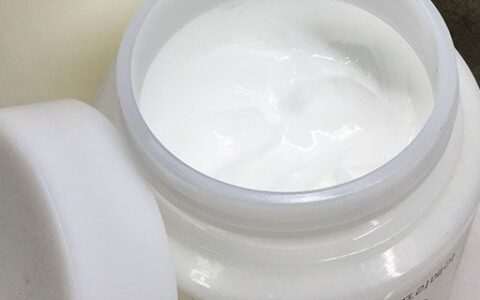 男的擦素颜霜看得出吗