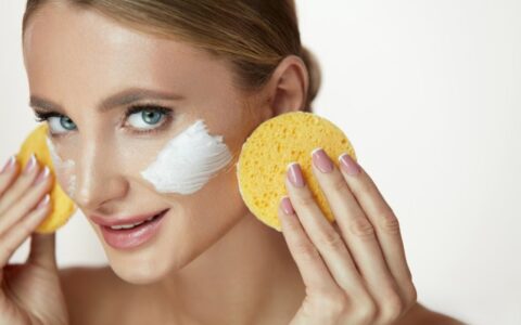 脸上出油是什么原因，脸上出油怎么调理