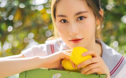 口红怎么涂嘴唇不干 给唇部足够的滋润