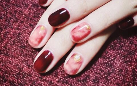 美甲怎么卸掉不伤指甲 美甲指甲变薄怎么保养？