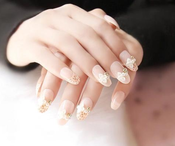  好看的法式甜心新娘美甲 法式甜心新娘美甲怎么做