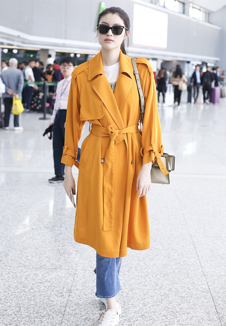  秋冬穿搭拒绝暗沉 一抹橘色让你出街更抢眼