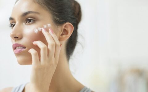 脸上肤色不均怎么调理，让皮肤白皙有光泽的小妙招