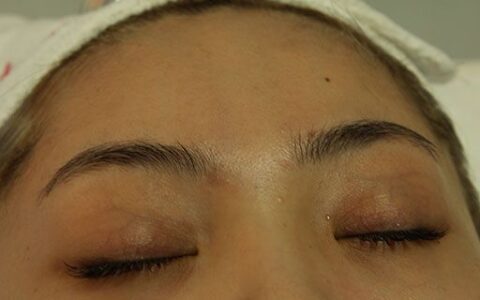 为什么纹眉后要多湿敷