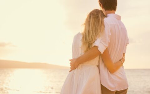 二婚的夫妻常常无法长久幸福，关键在于这3点矛盾