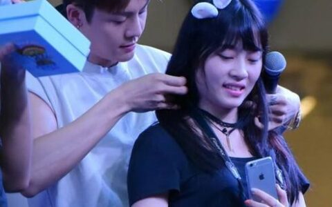 陈伟霆反撩女粉丝，“我现在就让你羞羞”太污了！