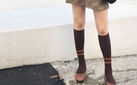 最近流行的可乐袜是什么 为什么那么受欢迎