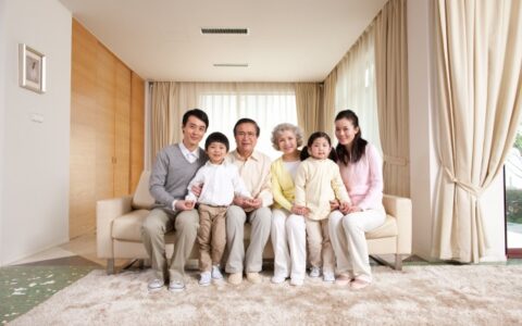 及时远离这三类亲人，是人到中年该有的觉悟