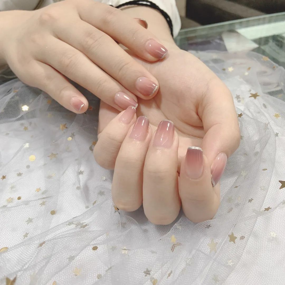 一飞美甲推荐的仙女们必备之清透感美甲