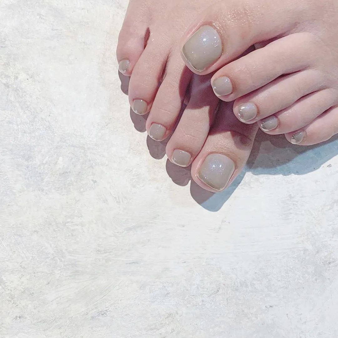 入秋后的第一杯奶茶与最后一款脚甲