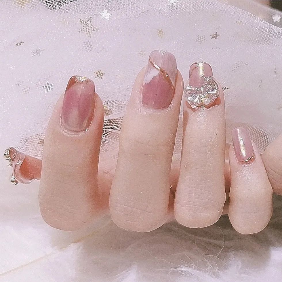 8月份（2020）最多人喜欢的80款热门美甲！