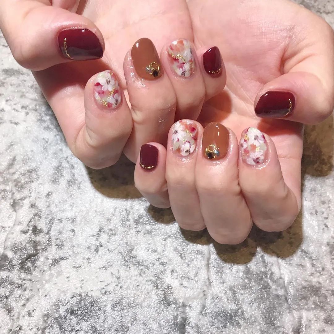 金秋国庆搭配复古长岛冰茶美甲，简直美醉了