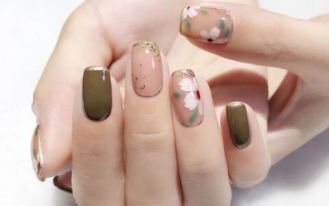 金秋国庆搭配复古长岛冰茶美甲，简直美醉了