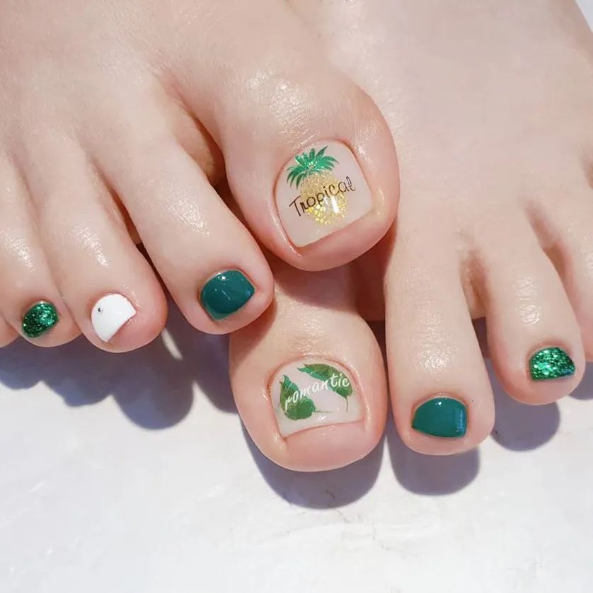 入秋后的第一杯奶茶与最后一款脚甲