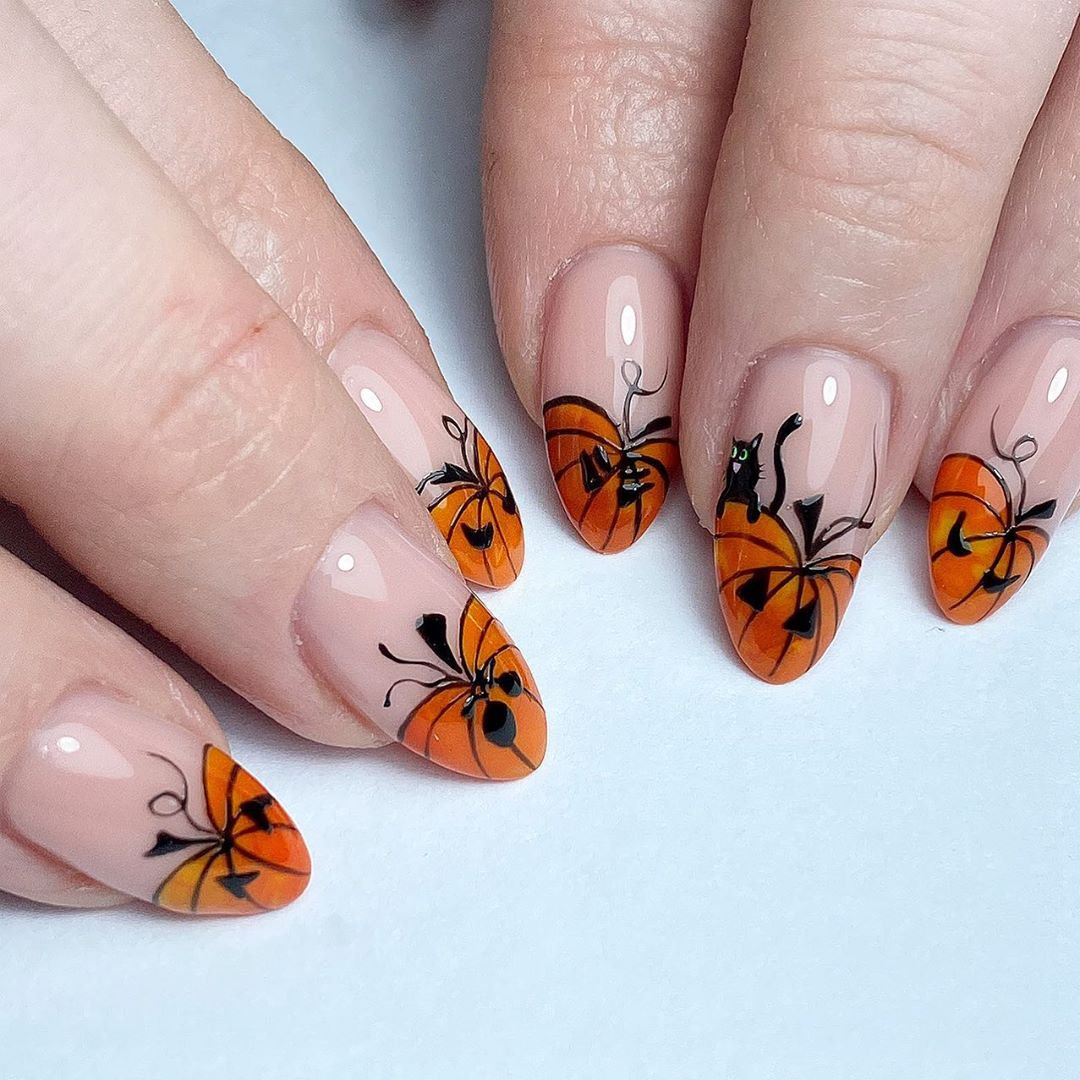 2020年万圣节美甲推荐范本，南瓜，幽灵，蜘蛛指彩元素，万圣派对中最时髦的亮点！插图(22)