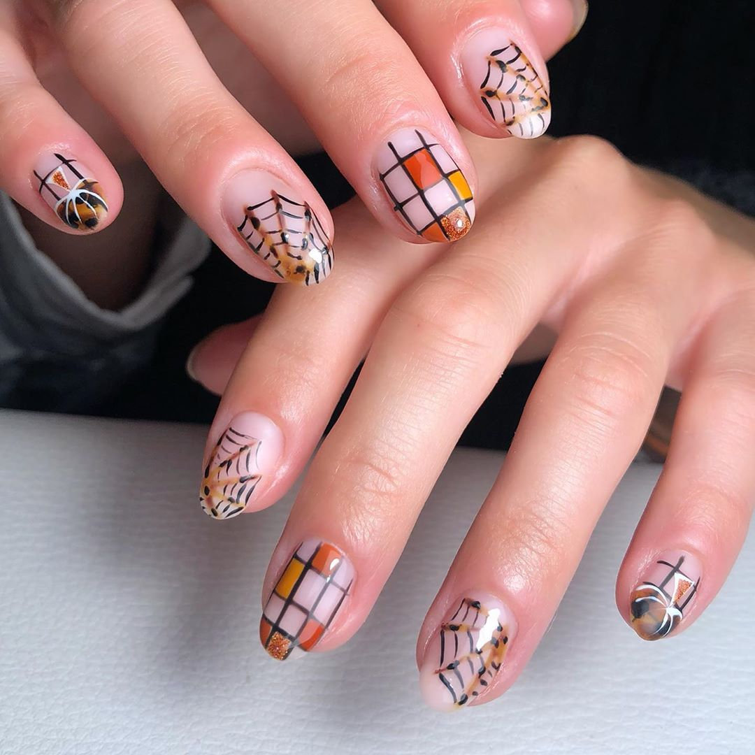 2020年万圣节美甲推荐范本，南瓜，幽灵，蜘蛛指彩元素，万圣派对中最时髦的亮点！插图(21)