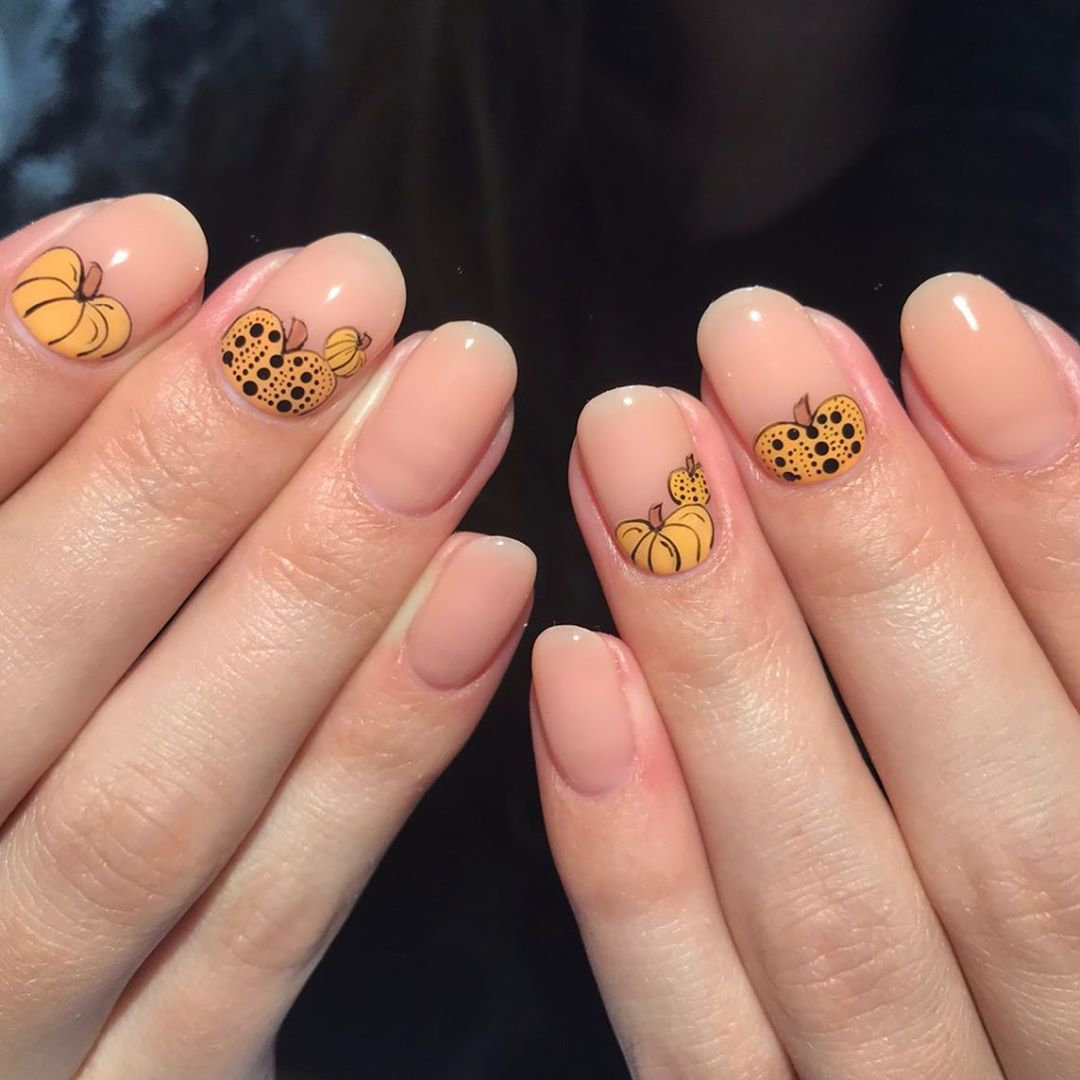 2020年万圣节美甲推荐范本，南瓜，幽灵，蜘蛛指彩元素，万圣派对中最时髦的亮点！插图(20)