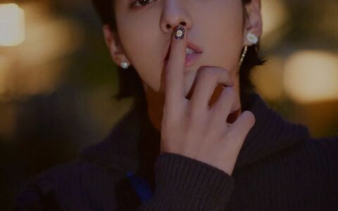 比纹身更上瘾的是美甲？男Rapper执迷的美甲癖太帅了！