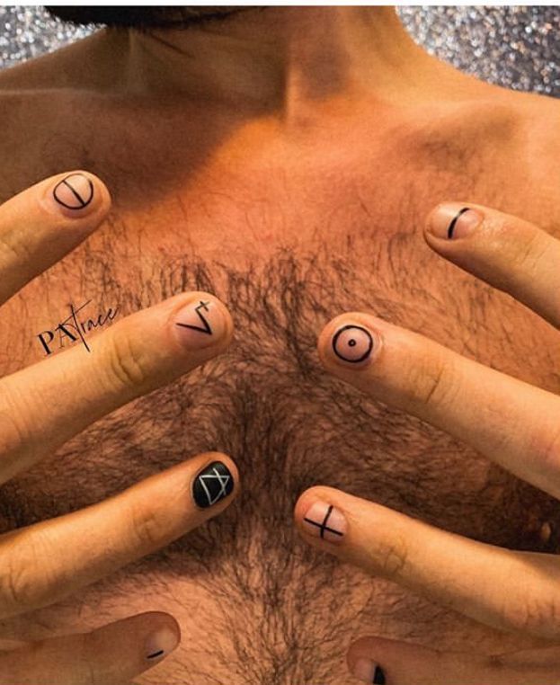 比纹身更上瘾的是美甲？男Rapper执迷的美甲癖太帅了！插图(36)