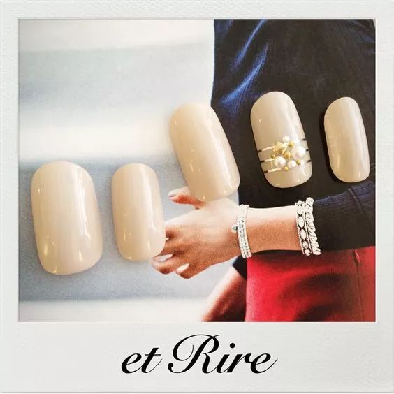 美甲如何配衣服？插图(47)