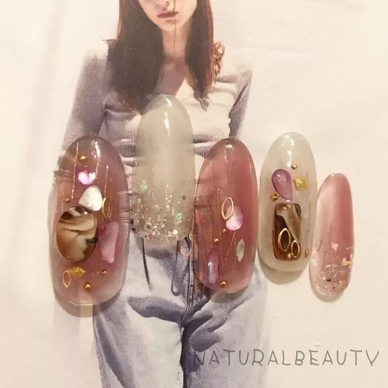 美甲如何配衣服？插图(27)