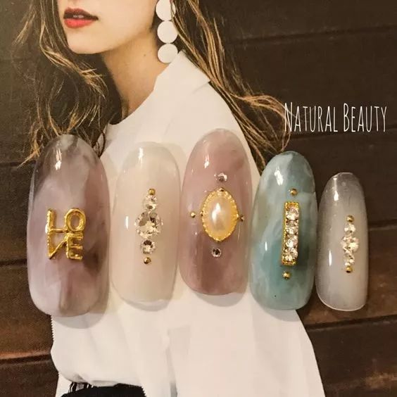 美甲如何配衣服？插图(29)